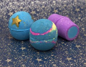Intergalactic, shoot for the stars and Northern Lights bathbomb